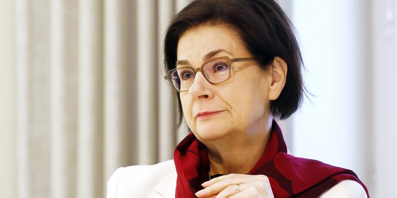 Kansliapäällikkö Anita Lehikoinen.
